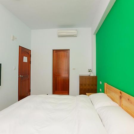 Travel Light House Bed & Breakfast Magong Exterior photo