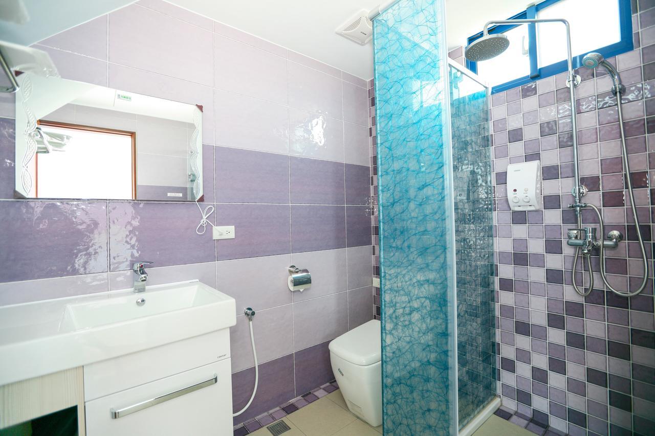Travel Light House Bed & Breakfast Magong Exterior photo